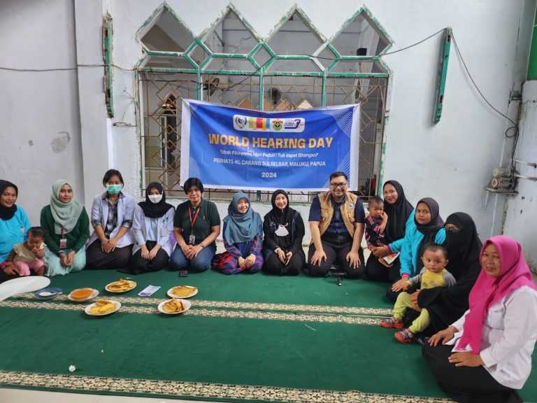 Pemeriksaan telinga dan pendengaran pada Balita di Posyandu Masjid Baitul Islam Rappocini Makassar
