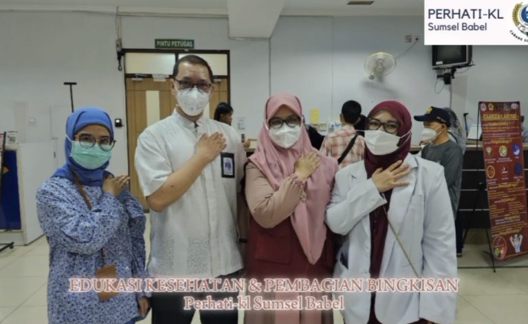 Edukasi Kesehatan & Pembagian Bingkisan Pasien Poli Onkologi THTKL RSMH