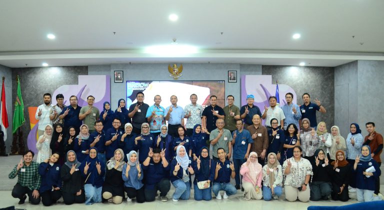 Simposium dan Workshop Maxillofacial Reconstruction Workshop (MACROW 2) dengan tema : “Real Experience with The Experts” Sesi 2