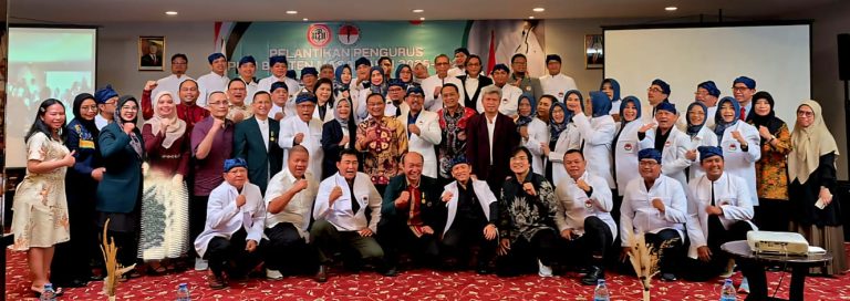 Menghadiri Pelantikan Pengurus PDUI Wilayah Banten