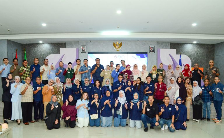 Simposium dan Workshop Maxillofacial Reconstruction Workshop (MACROW 2) dengan tema : “Real Experience with The Experts” Sesi 1